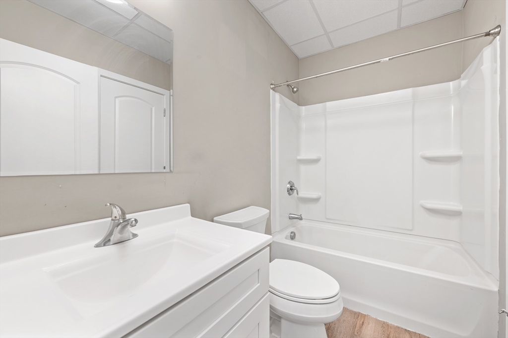 5-7 Pleasant Street, Unit 303 Worcester, MA 01609 - Photo 5 of 8