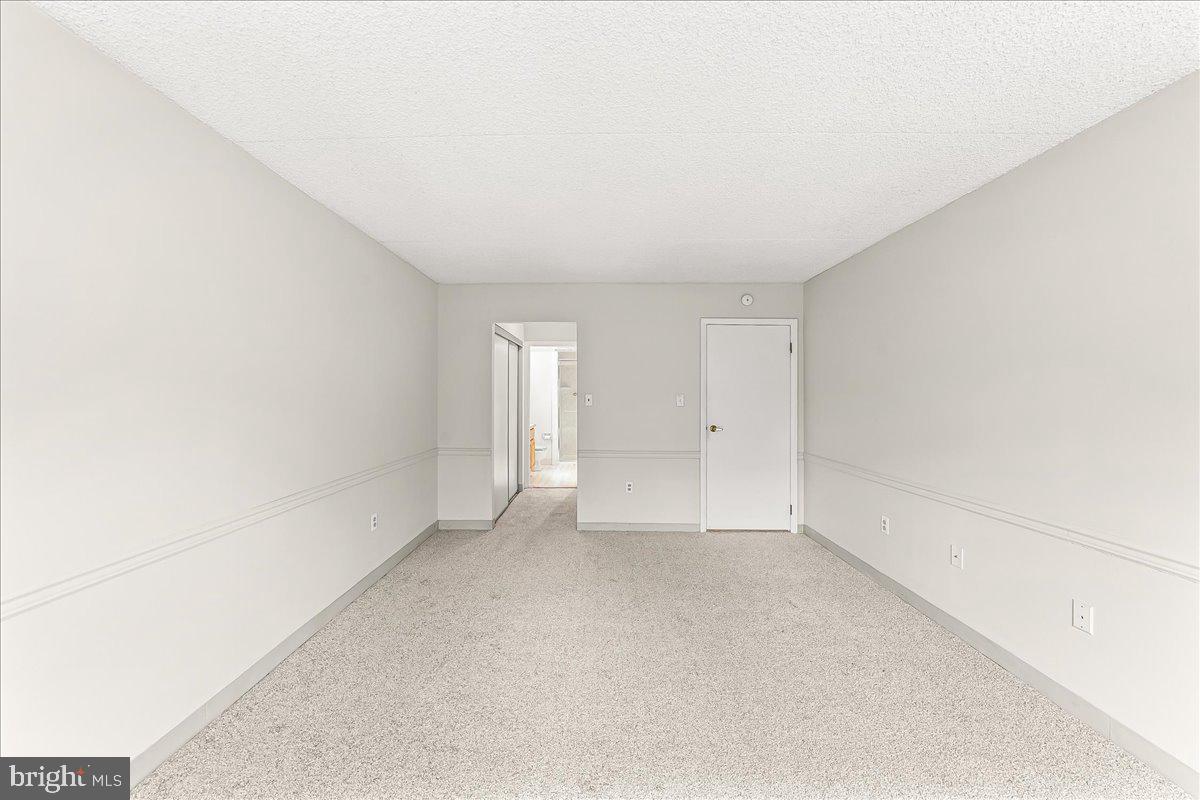 800 Avondale Road, Unit 3K Wallingford, PA 19086 - Photo 14 of 30 Primary Bedroom