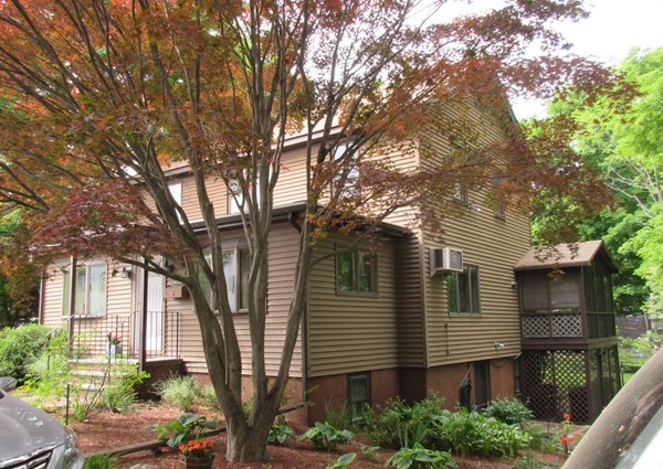 12 Stanley Road Waltham, MA 02452 - Photo 2 of 15 Gallery Image 2