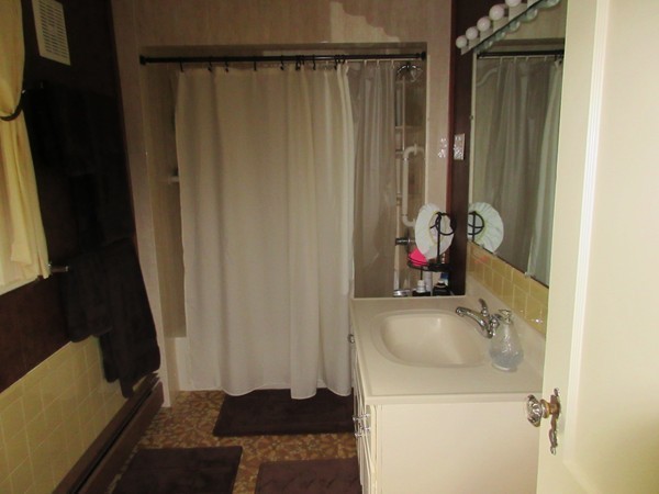 12 Stanley Road Waltham, MA 02452 - Photo 9 of 15 Gallery Image 9