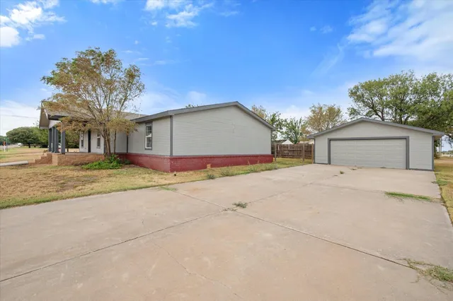 $174,500 | 1520 North 7th Street, Tahoka, TX 79373