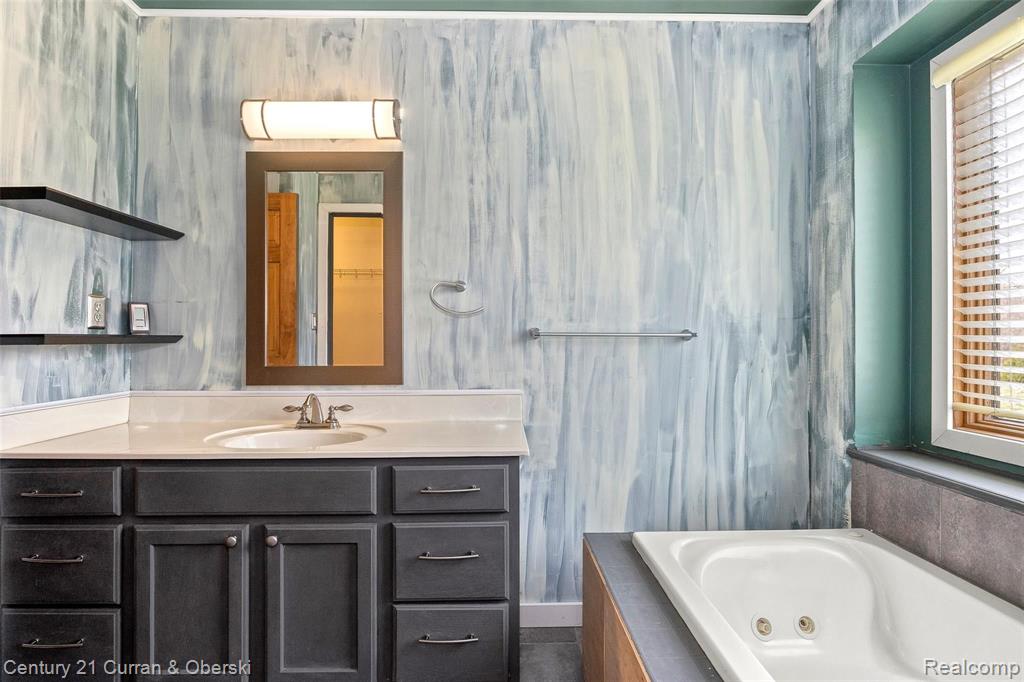 12701 Capernall Road Carleton, MI 48117 - Photo 20 of 45