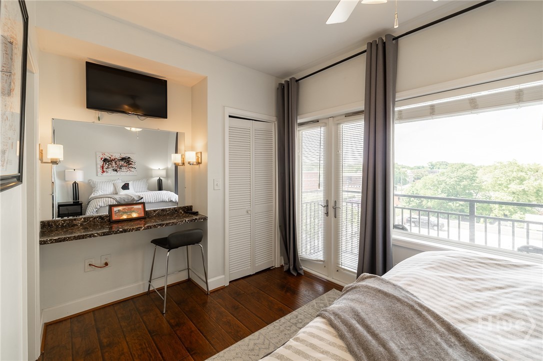 250 West Broad Street, Unit 708 Athens, GA 30601 - Photo 13 of 30