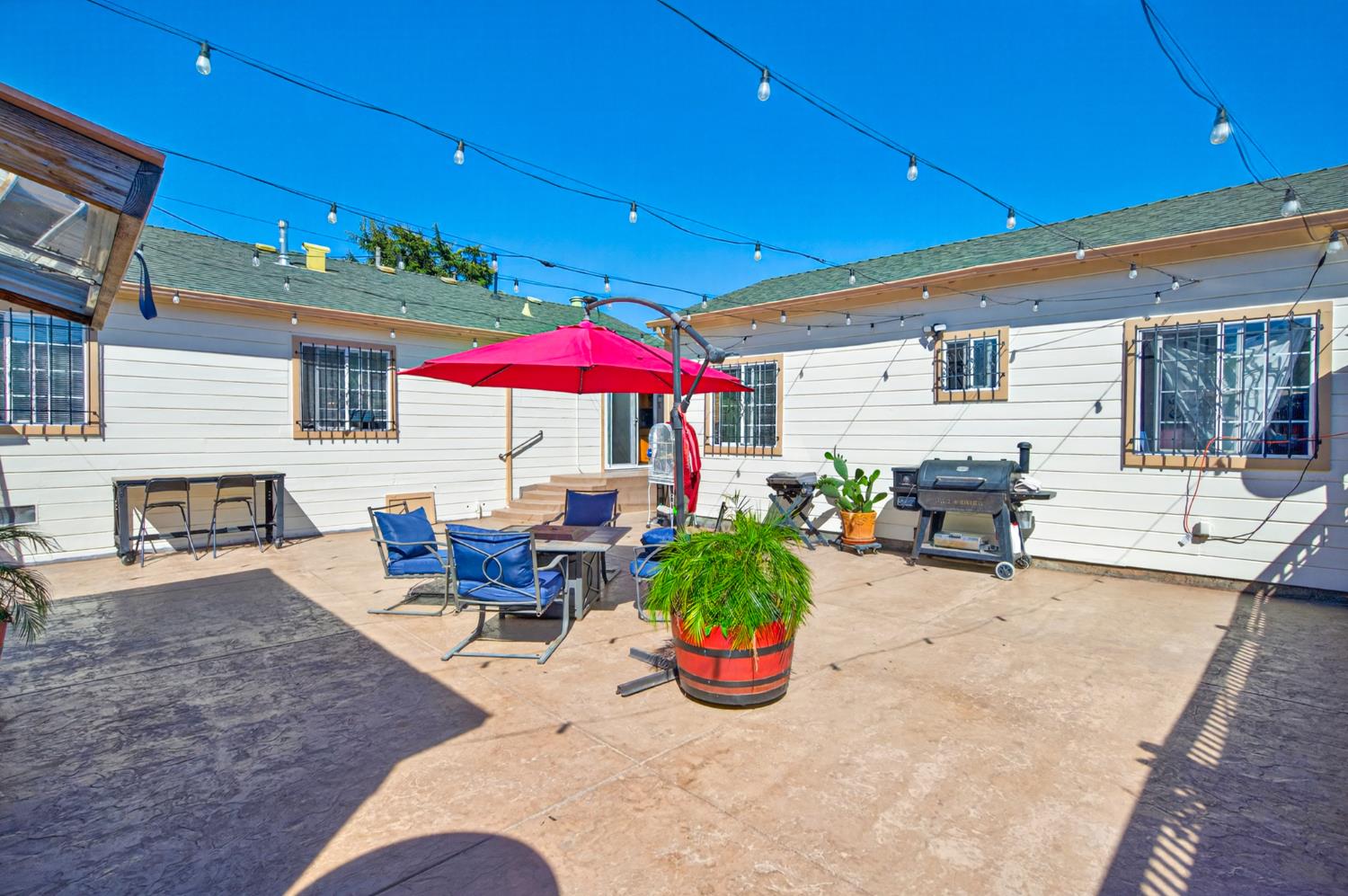 212 Fitzpatrick Road Oakland, CA 94603 - Photo 18 of 27 Gallery Image 18