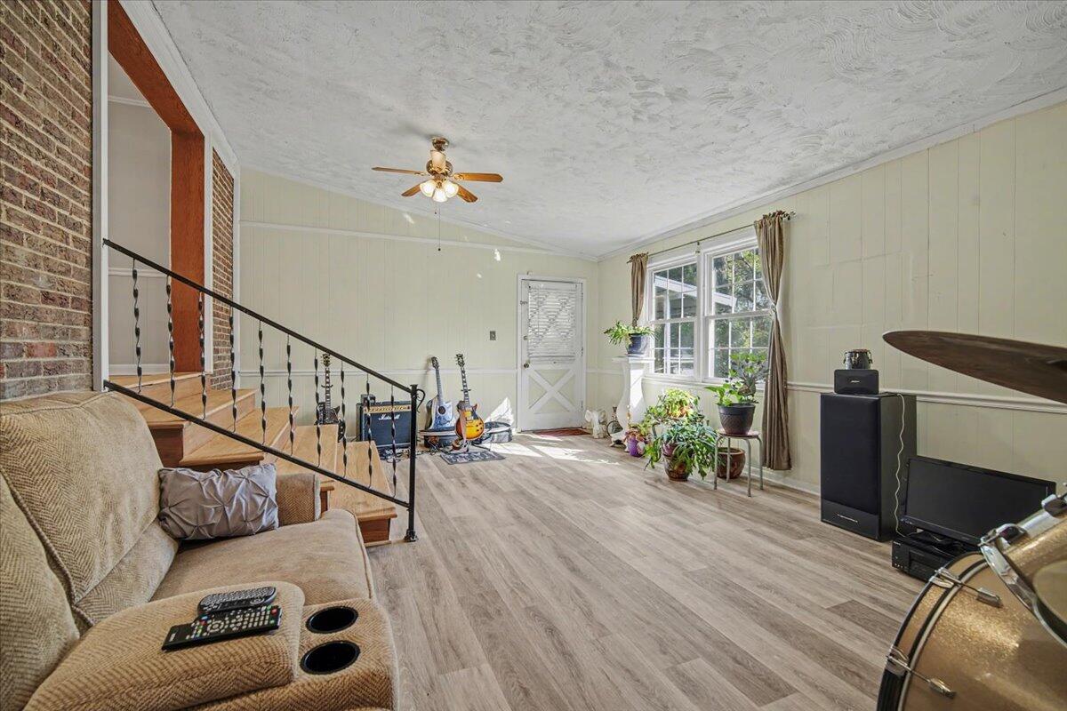 1225 Hillside Drive Hanahan, SC 29410 - Photo 13 of 31 15-1225 Hillside Dr-14