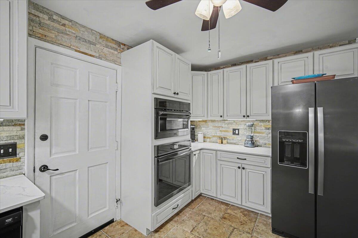 1225 Hillside Drive Hanahan, SC 29410 - Photo 9 of 31 09-1225 Hillside Dr-8