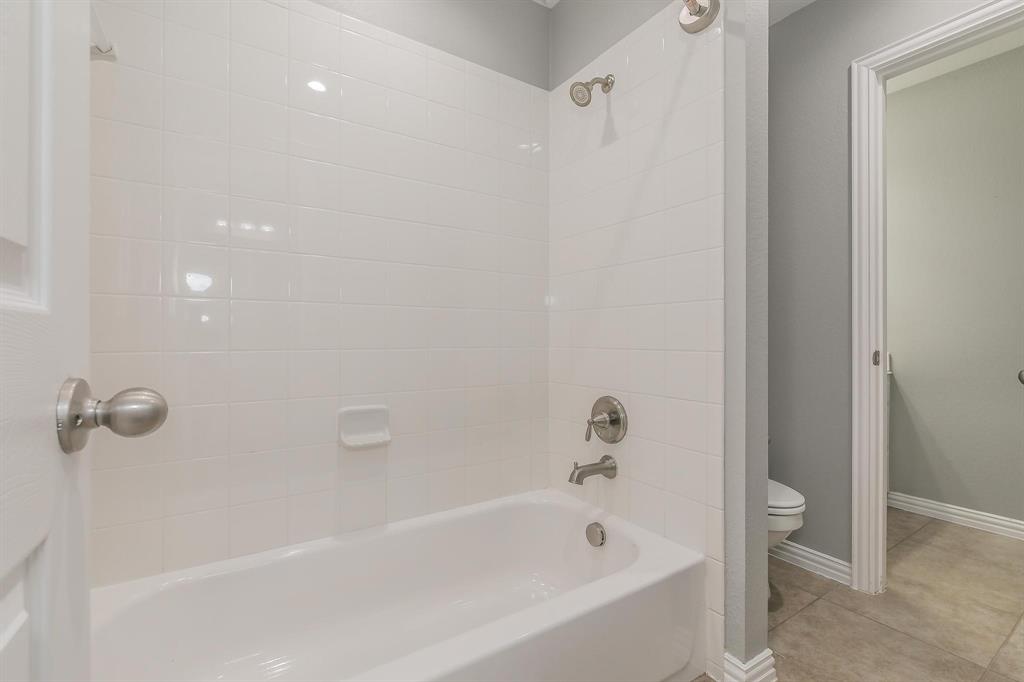 1020 Longhill Way Forney, TX 75126 - Photo 29 of 39