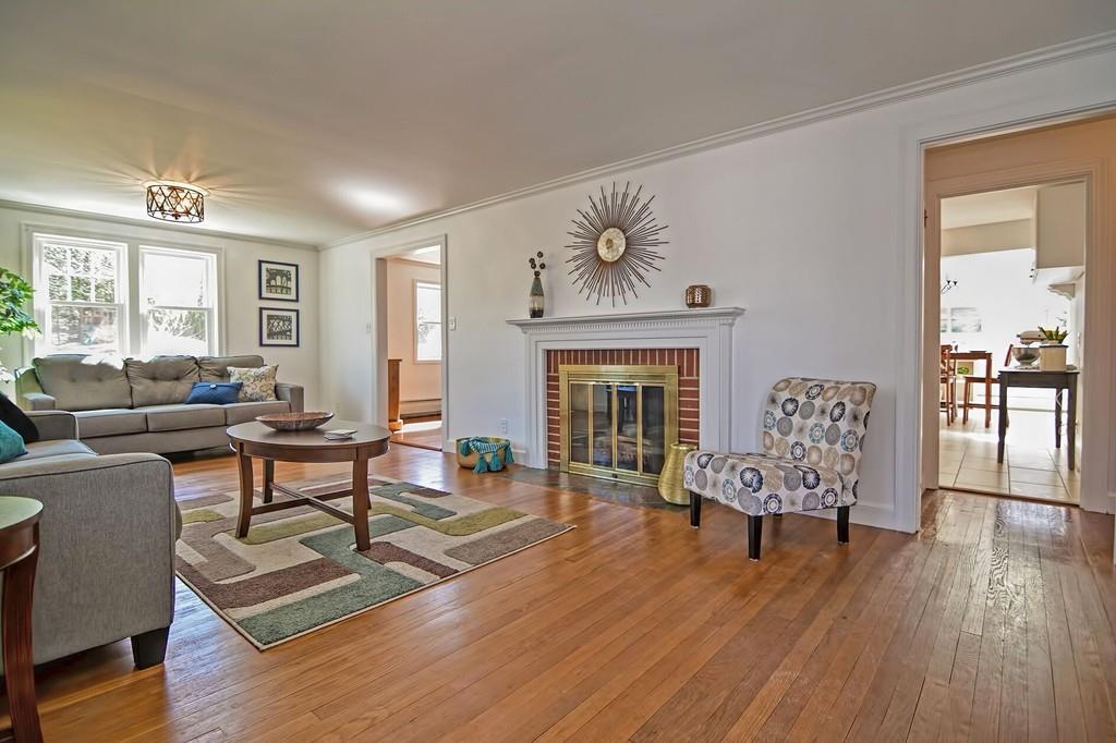 15 Ivy Road Wellesley, MA 02482 - Photo 1 of 37