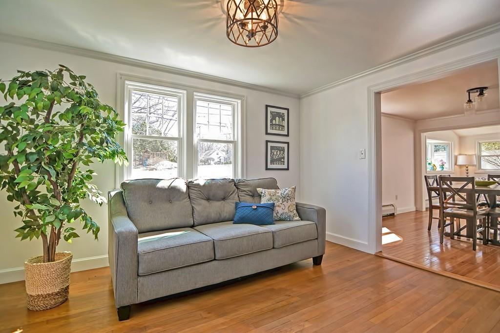 15 Ivy Road Wellesley, MA 02482 - Photo 5 of 37