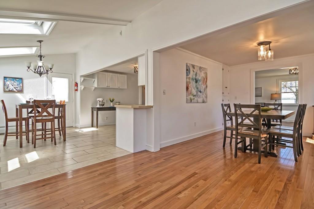 15 Ivy Road Wellesley, MA 02482 - Photo 8 of 37