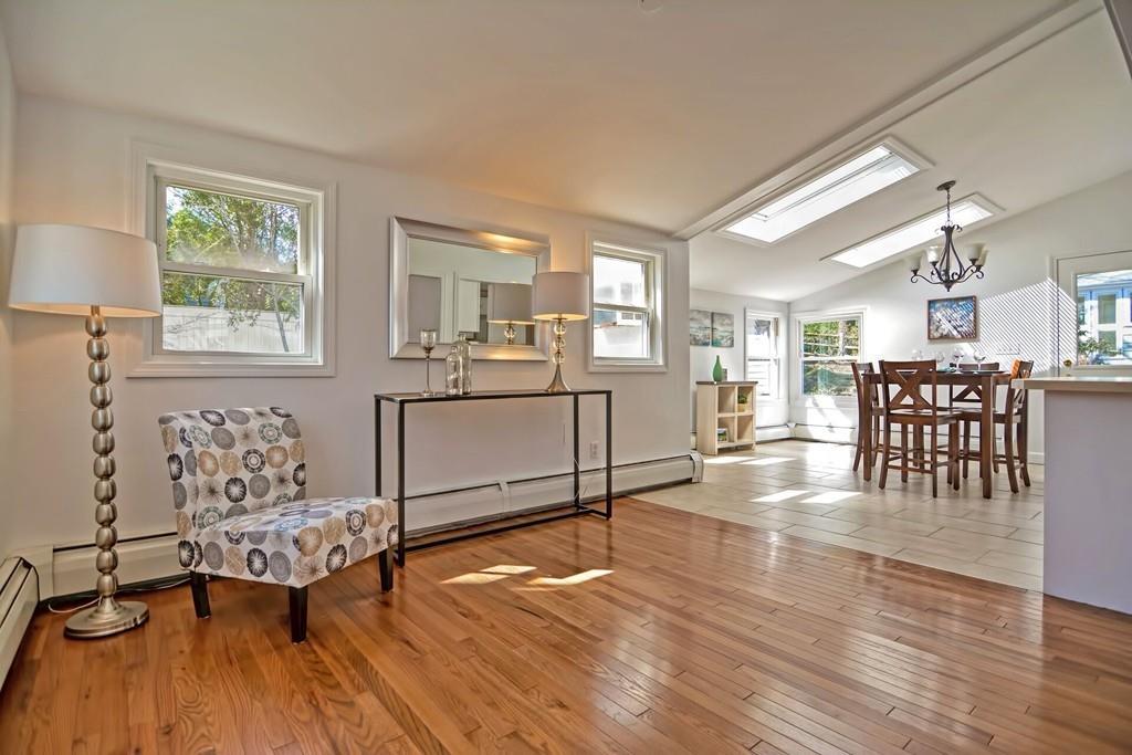 15 Ivy Road Wellesley, MA 02482 - Photo 9 of 37