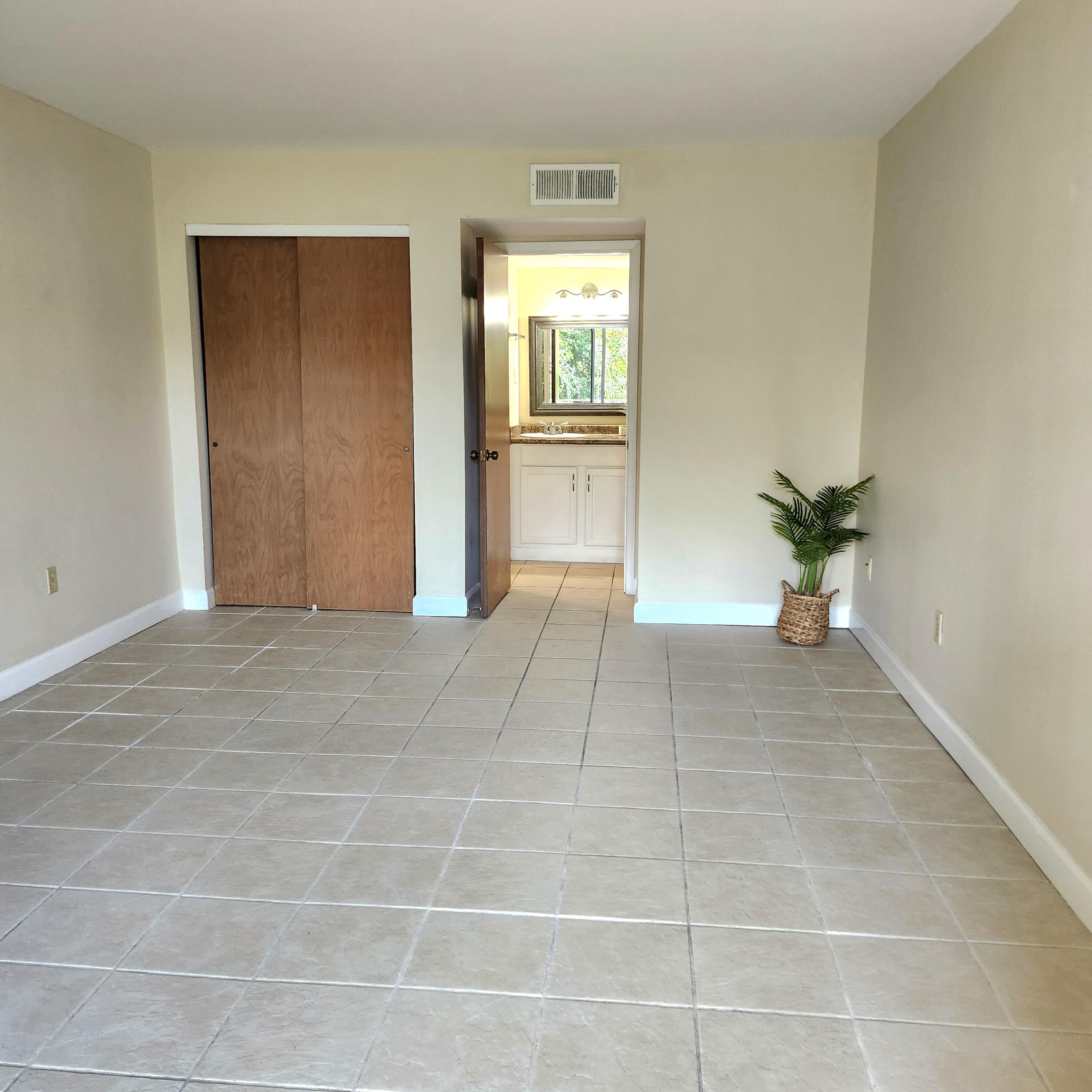 210 Pelham Road, Unit C211 Fort Walton Beach, FL 32547 - Photo 10 of 13 20260922_144717