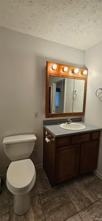 $207,900 | 112 Pilgrim Drive, Portland, IN 47371