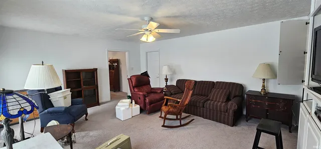 $229,900 | 112 Pilgrim Drive, Portland, IN 47371