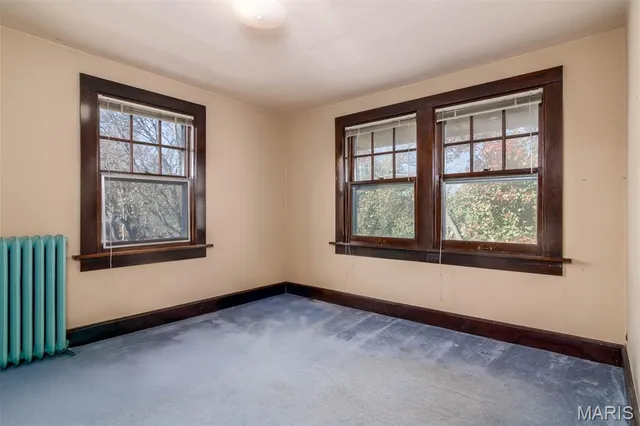 $250,000 | 902 Walnut Street, Highland, IL 62249