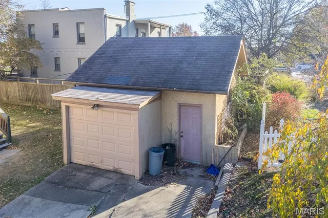 $250,000 | 902 Walnut Street, Highland, IL 62249