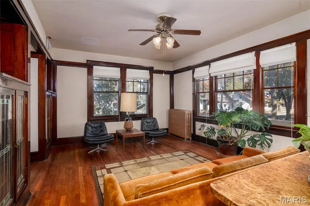 $250,000 | 902 Walnut Street, Highland, IL 62249