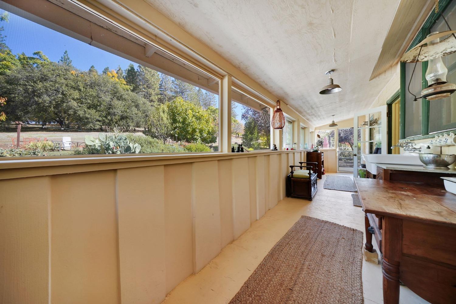 15579 Jesus Maria Road Mokelumne Hill, CA 95245 - Photo 25 of 91 a very nice looking room with a large window