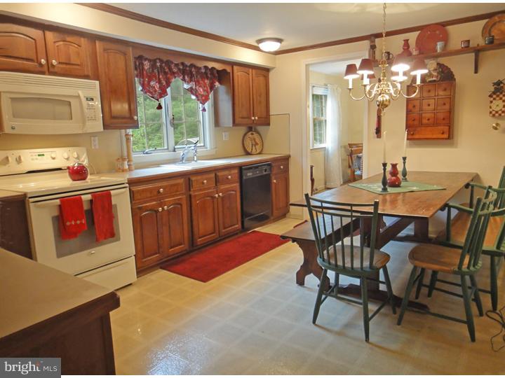 98 Harriet Road Churchville, PA 18966 - Photo 5 of 25 Gallery Image 5