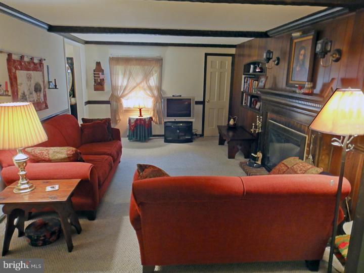 98 Harriet Road Churchville, PA 18966 - Photo 7 of 25 Gallery Image 7