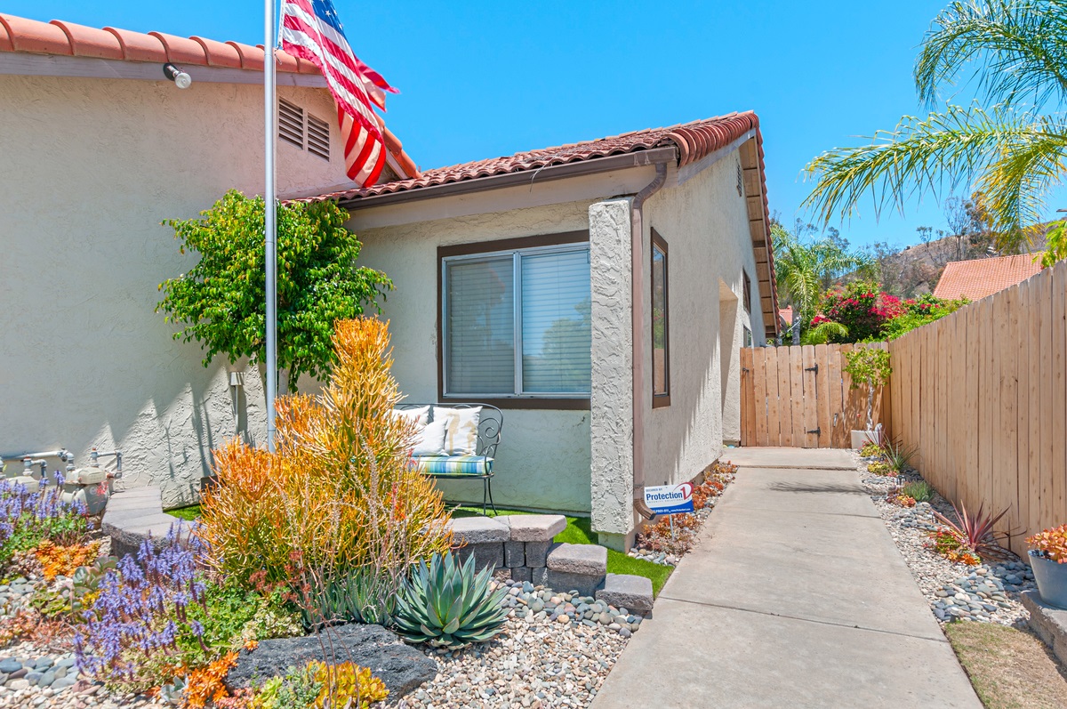 1890 Hilton Head Road El Cajon, CA 92019 - Photo 3 of 21 Gallery Image 3