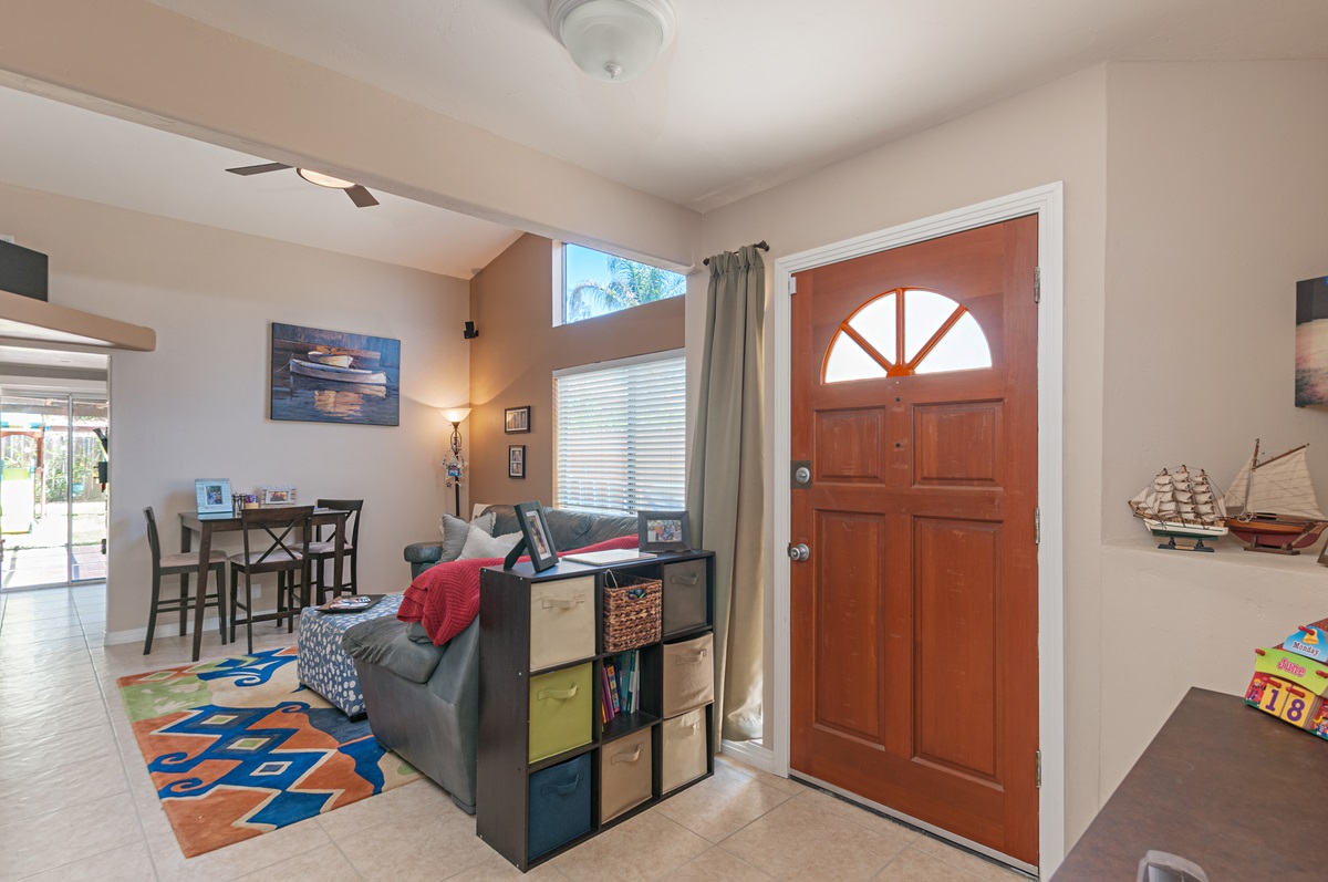 1890 Hilton Head Road El Cajon, CA 92019 - Photo 5 of 21 Gallery Image 5