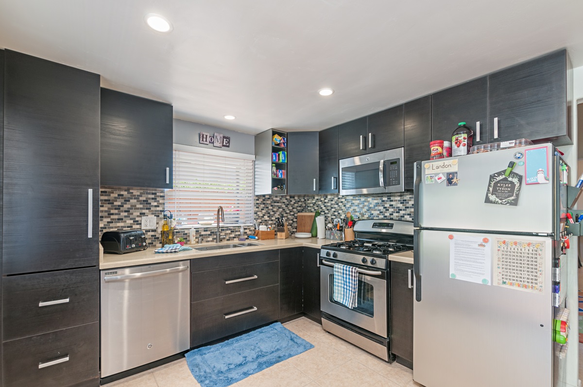 1890 Hilton Head Road El Cajon, CA 92019 - Photo 10 of 21 Gallery Image 10