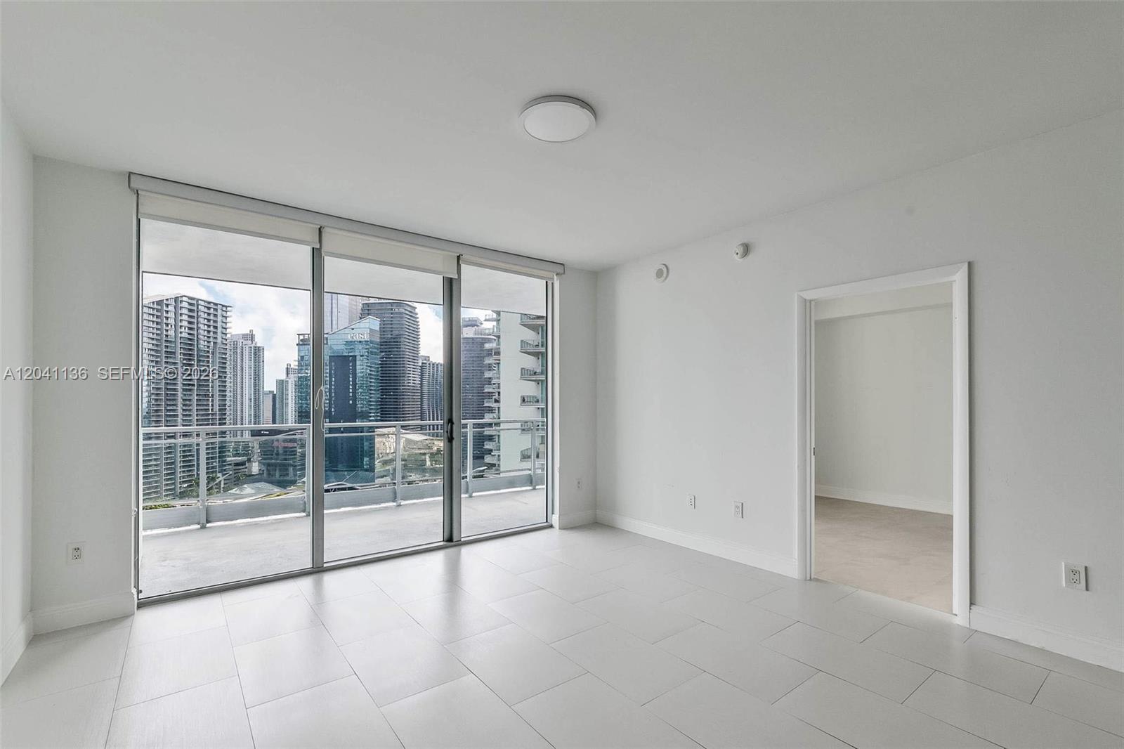 90 Southwest 3rd Street, Unit 3211 Miami, FL 33130 - Photo 11 of 27