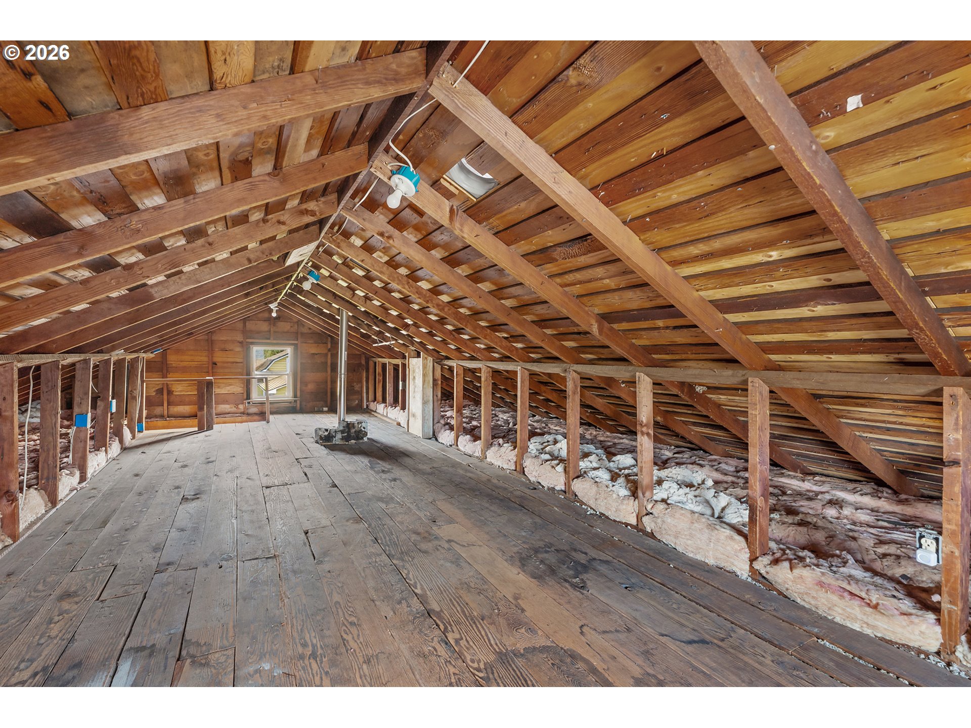 3134 Northeast 74th Avenue Portland, OR 97213 - Photo 37 of 42 a view of an ocean