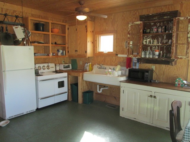 215 Ridge Road Ontario, NY 14519 - Photo 6 of 23
