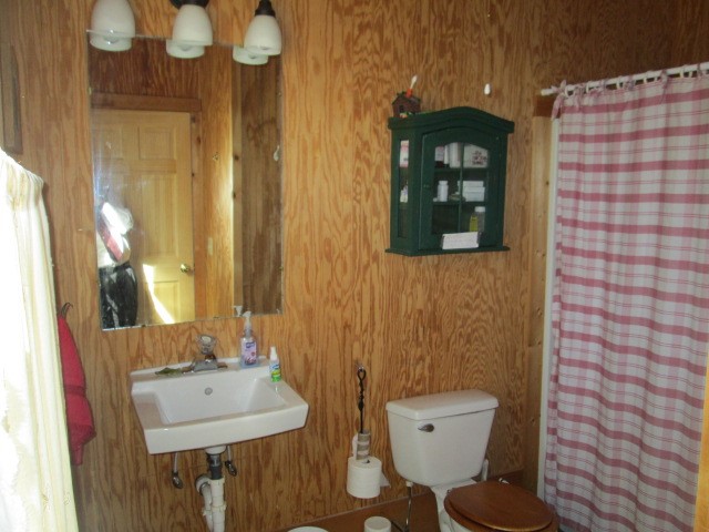 215 Ridge Road Ontario, NY 14519 - Photo 8 of 23