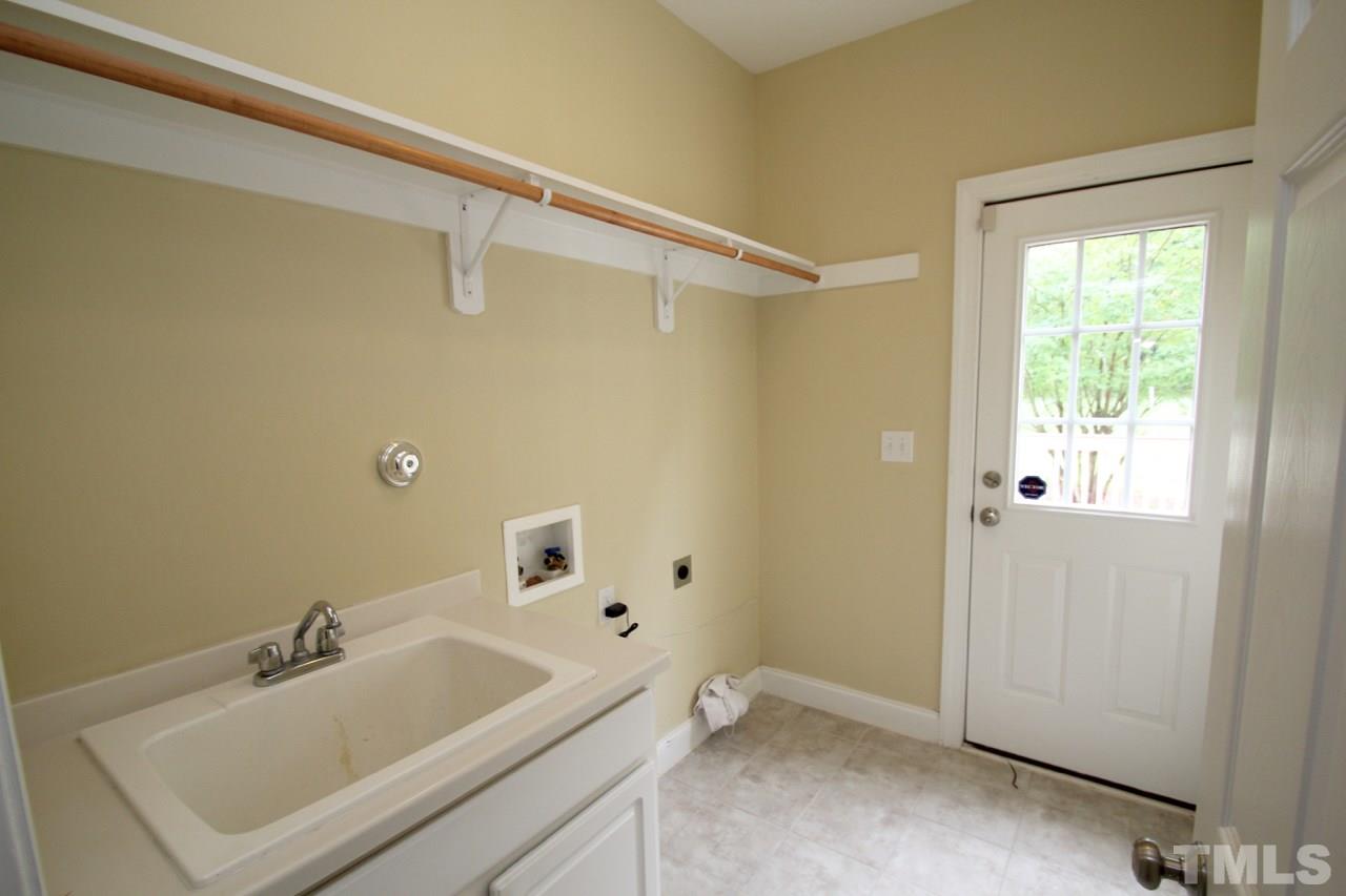 309 Ivyshaw Road Cary, NC 27519 - Photo 12 of 25