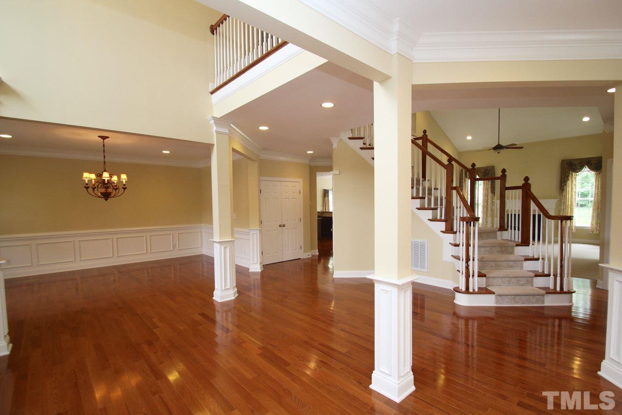 309 Ivyshaw Road Cary, NC 27519 - Photo 3 of 25
