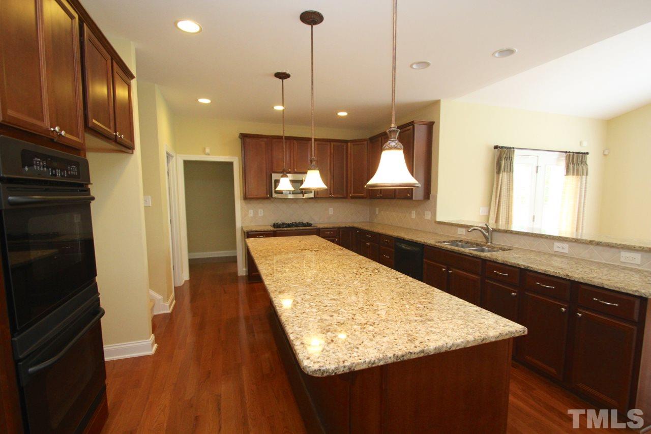 309 Ivyshaw Road Cary, NC 27519 - Photo 9 of 25