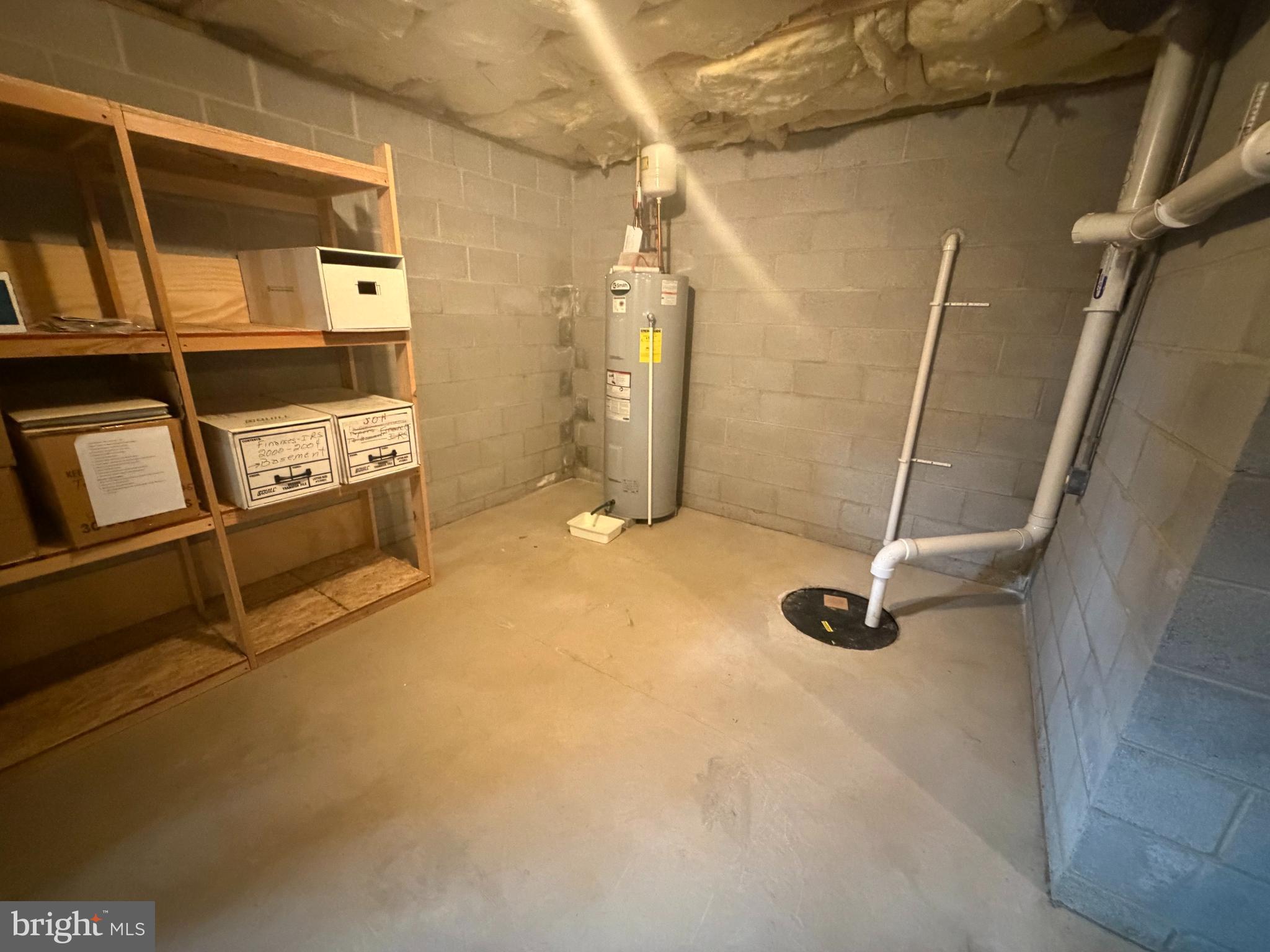 428 Haymarket Lane Lititz, PA 17543 - Photo 29 of 31 a view of a room with rack