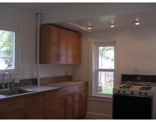 77 Field Street West Springfield, MA 01089 - Photo 2 of 10 Gallery Image 2