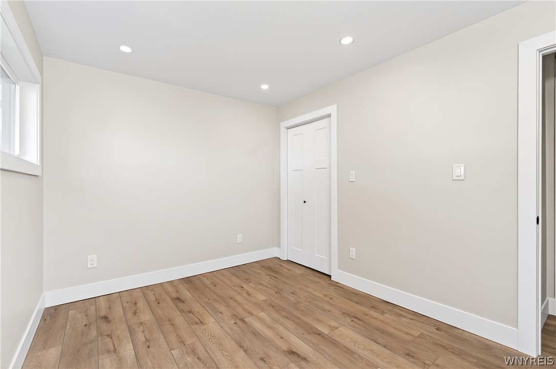 127 Dean Road Cheektowaga, NY 14043 - Photo 24 of 34