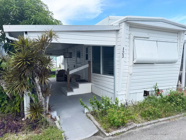 $290,000 | 23 Hibiscus Drive, Unit I, Briny Breezes, FL 33435