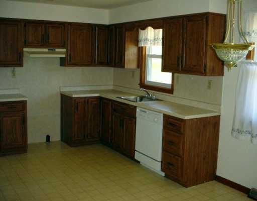 429 East End Road Connellsville, PA 15425 - Photo 3 of 8 Kitchen.