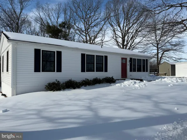 $2,600 | 6480 Vint Hill Road, Warrenton, VA 20187