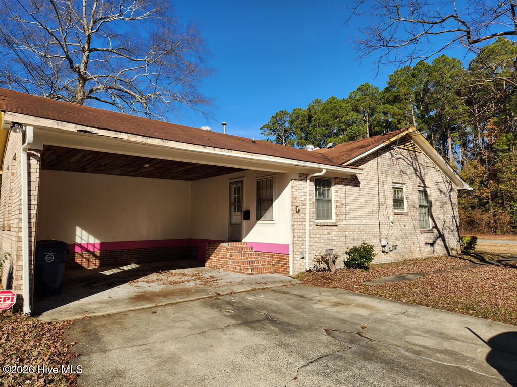 2900 Carey Road Kinston, NC 28504 - Photo 2 of 23 LEFT