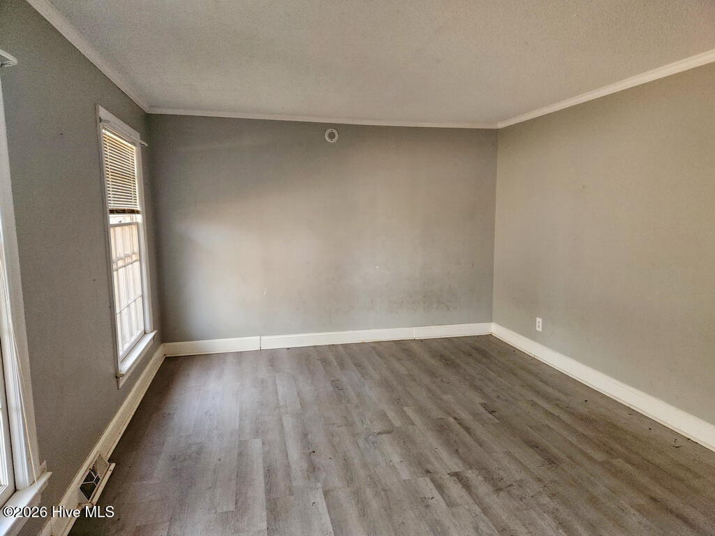 2900 Carey Road Kinston, NC 28504 - Photo 7 of 23 LIVING ROOM
