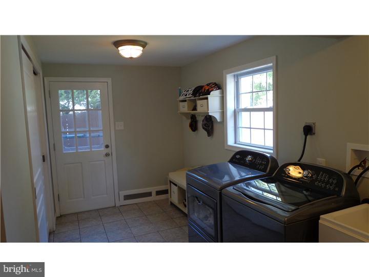 373 Heathcliffe Road Abington, PA 19006 - Photo 20 of 25