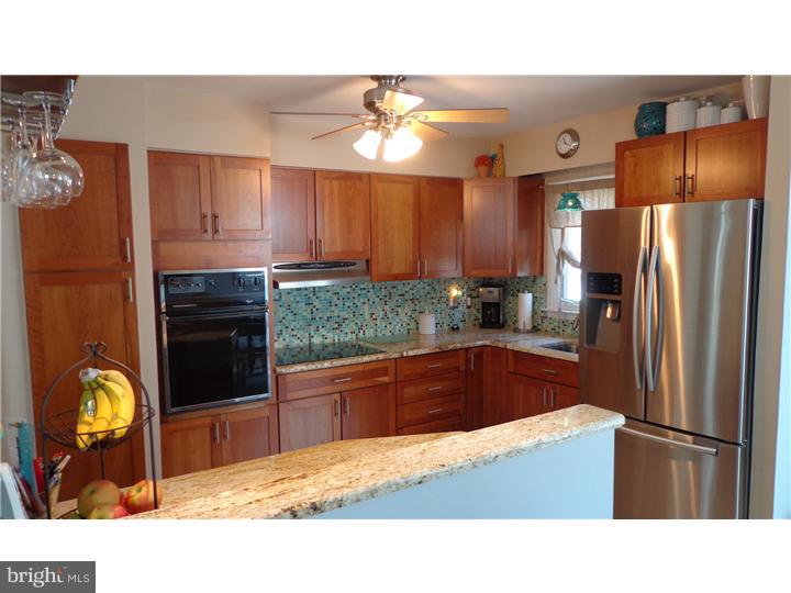 373 Heathcliffe Road Abington, PA 19006 - Photo 9 of 25