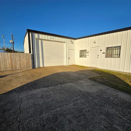 $425,000 | 215 Fresa Road, Pasadena, TX 77502