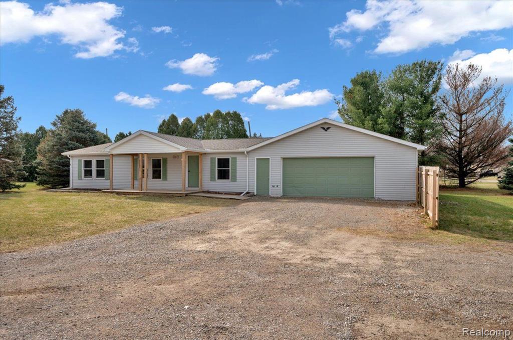 1786 Bowers Road Lapeer, MI 48446 - Photo 3 of 22 Gallery Image 3