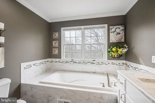 $975,000 | 3 Milburne Lane, Robbinsville, NJ 08691