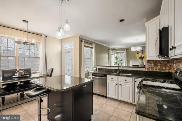 $975,000 | 3 Milburne Lane, Robbinsville, NJ 08691
