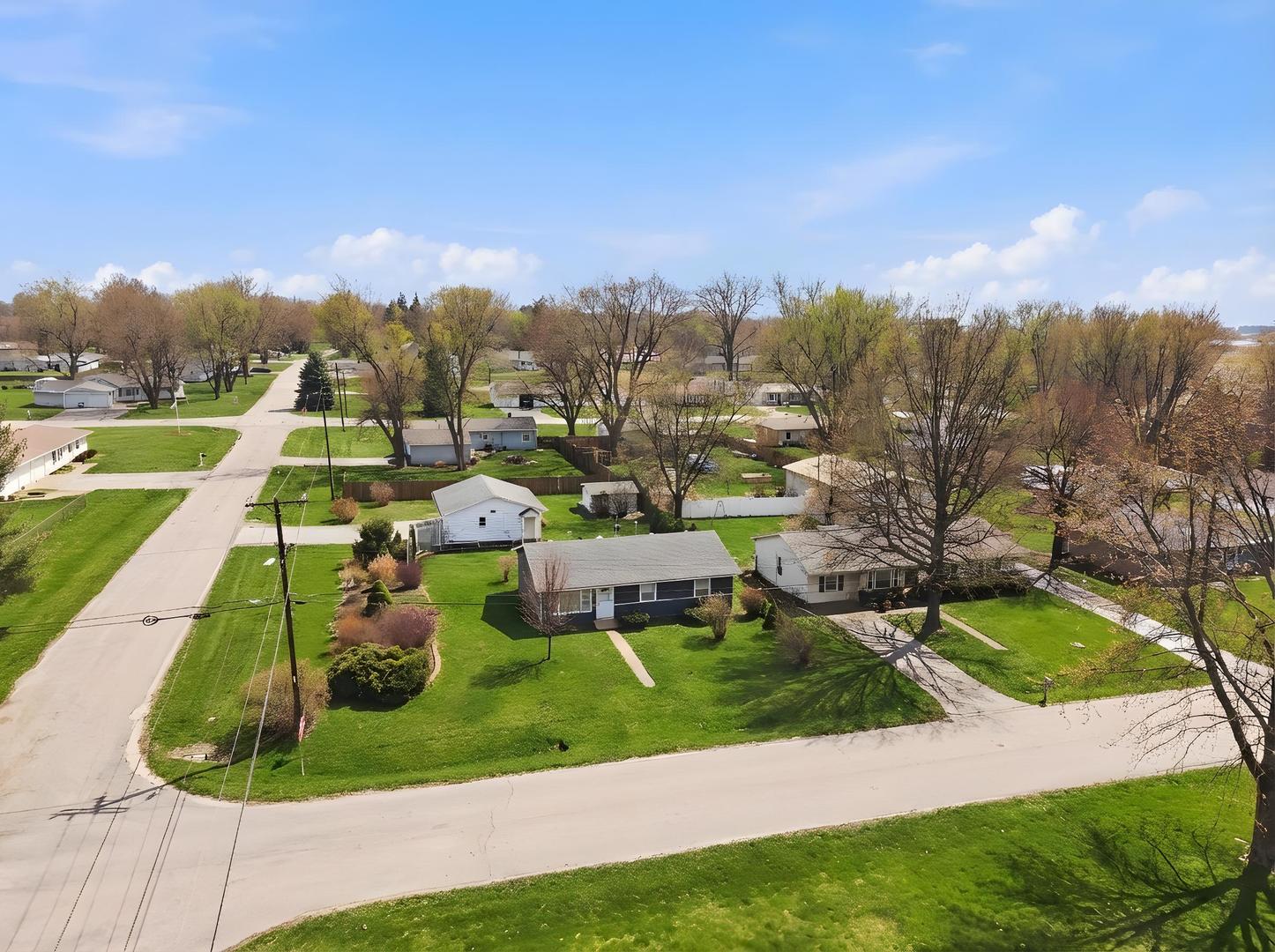 200 Ramona Avenue Rochelle, IL 61068 - Photo 20 of 21 a view of a city