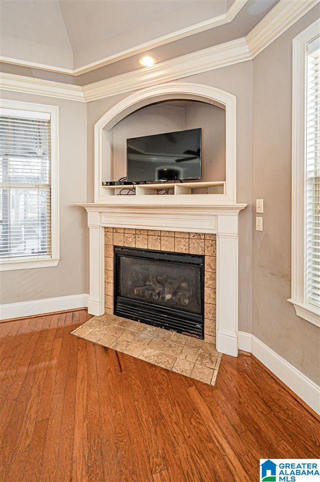 525 Cahaba Manor Lane Pelham, AL 35124 - Photo 10 of 47